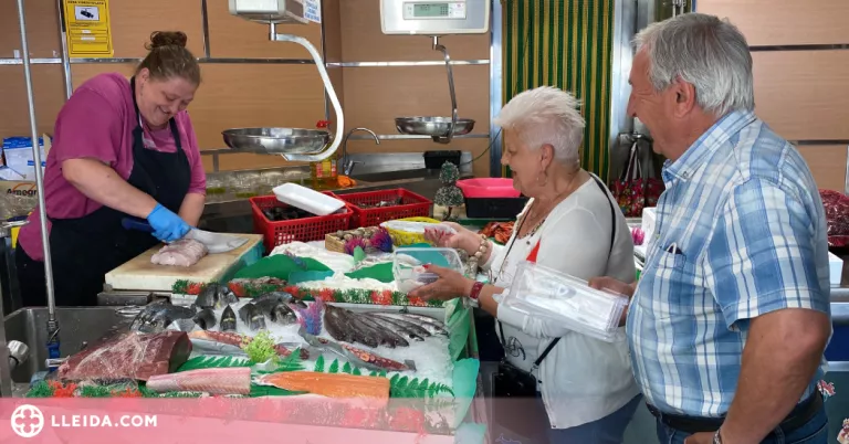 ⏯️La Seu d'Urgell promou la compra de productes frescos repartint prop de 2.000 lots de tàpers