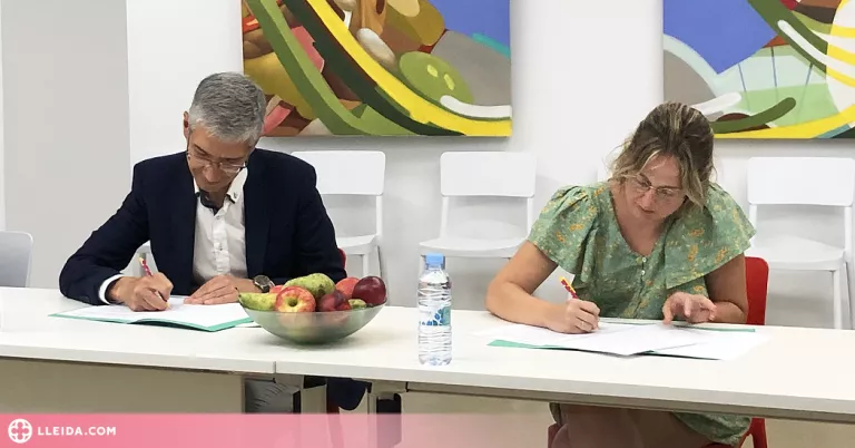 Afrucat i Educació desenvoluparan cicles formatius amb formació dual