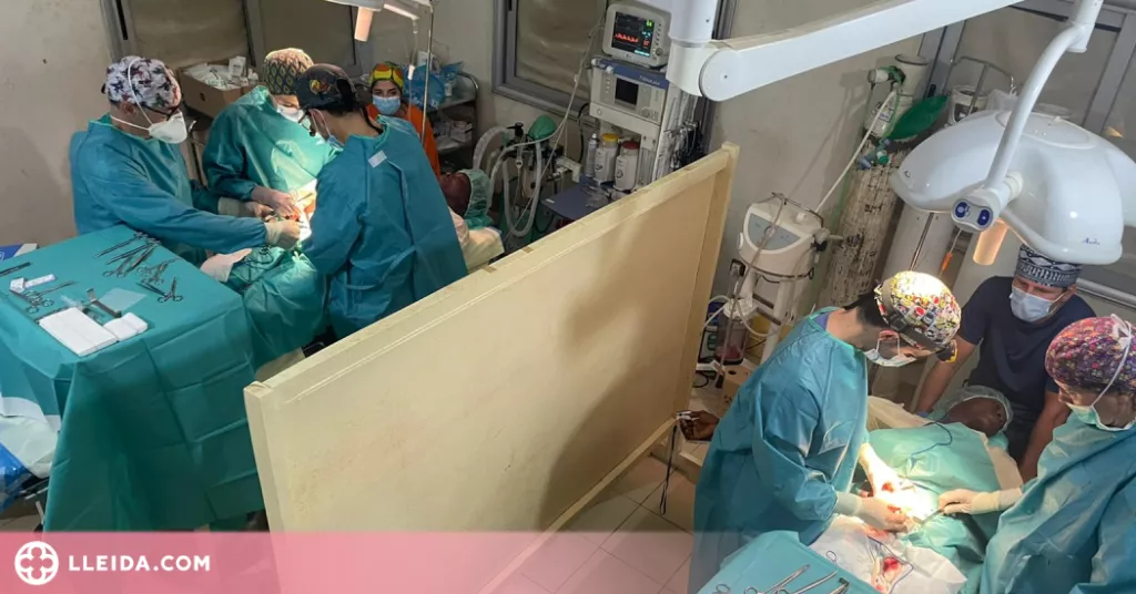 Un cirurgià de l'Arnau de Vilanova en una missió humanitària a l'Àfrica