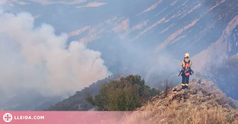 Els Bombers donen per estabilitzat l'incendi d'Àger