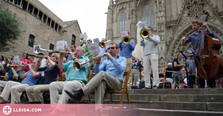 Sardanes a la fresca amb la Cobla Amsterdam a Balaguer