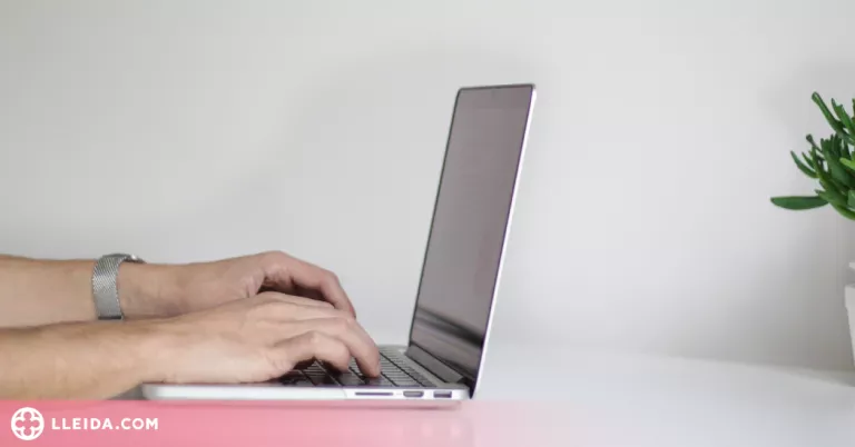 Les xarxes reclamen els serveis en català d'una de les empreses més populars