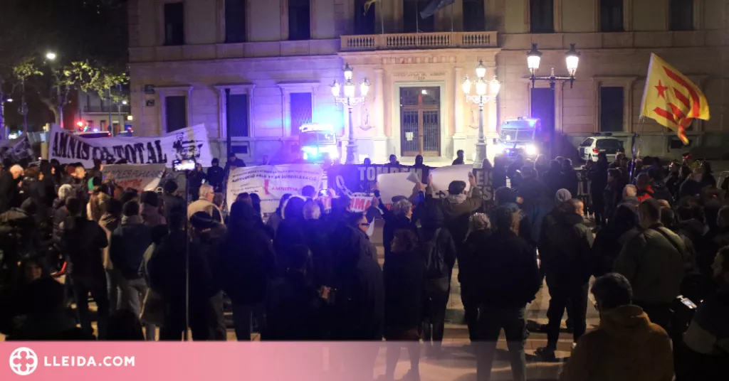 ⏯️ Mobilització a Lleida per demanar l'absolució dels onze de la subdelegació