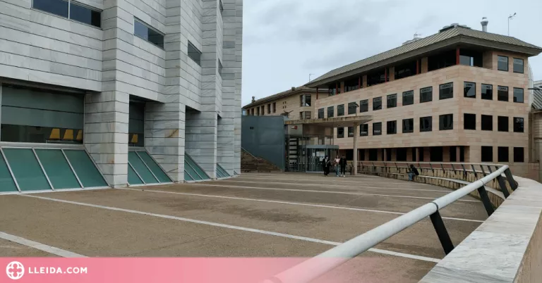 11 anys de presó a l'home que va reconèixer abusar de la seva fillastra durant una dècada