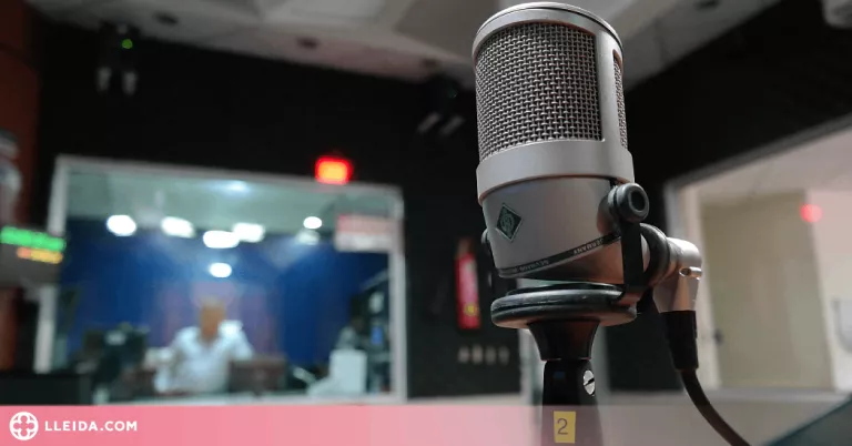 La ràdio és el mitjà amb més públic en català