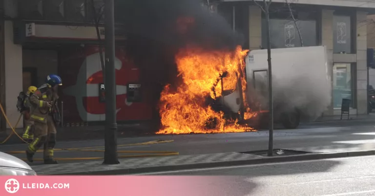 ⏯️ Crema una furgoneta al centre de Lleida