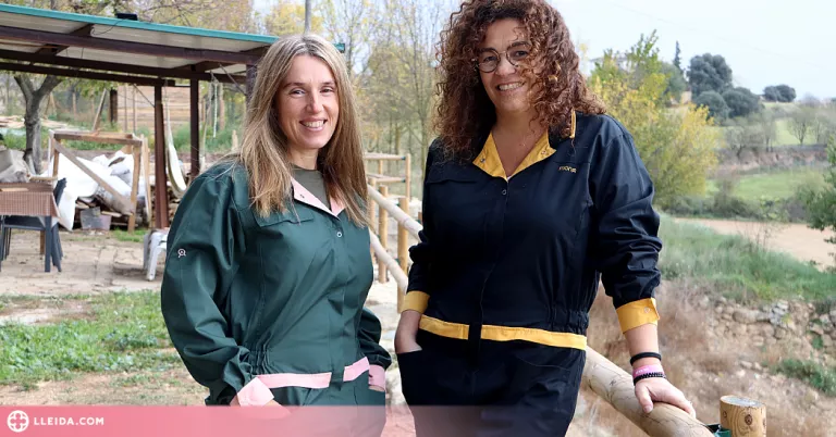 ⏯️ Dos ramaderes reinventen la tradicional granota de treball i l'adapten al cos femení