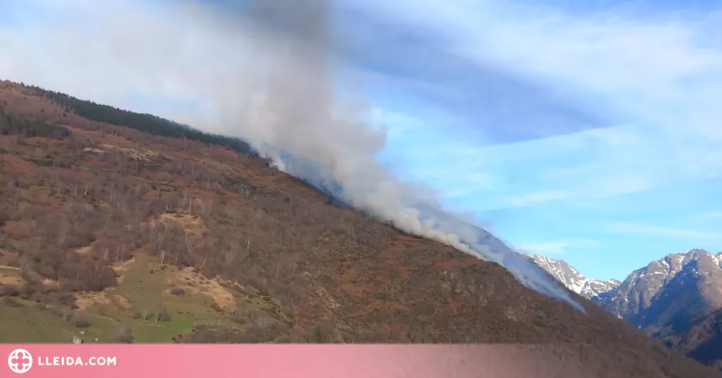 ⏯️ Un incendi afecta unes 100 hectàrees a la Val d'Aran