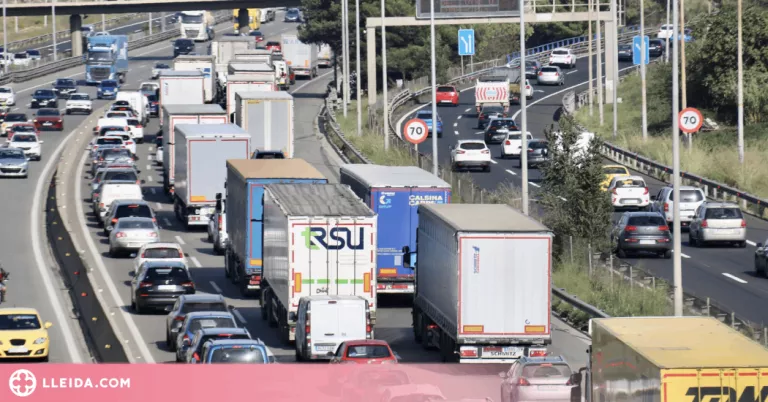 El Parlament Europeu fixa la data per prohibir la venda de cotxes de gasolina i dièsel