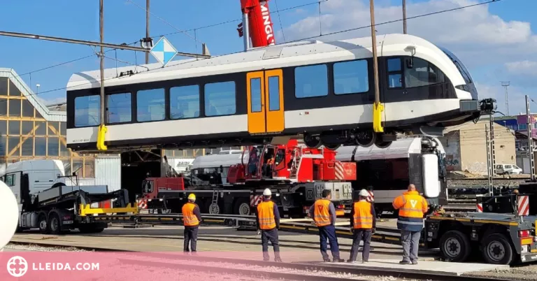 Arriba a Lleida el tercer tren per a la línia de la Pobla