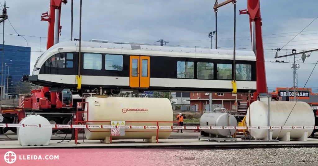 Arriba a Lleida el tercer tren per a la línia de la Pobla