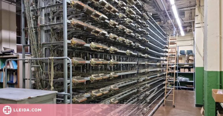 Telefónica tanca una seixantena de centrals de coure a Catalunya