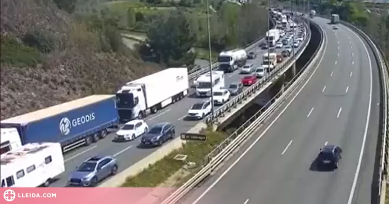 Cinc accidents de trànsit compliquen la circulació a l’AP-7