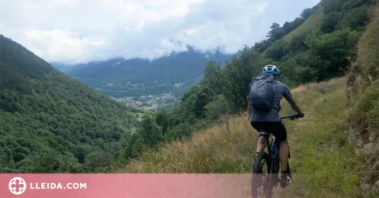 Els Agents de Medi Ambient de l'Aran, amb bicicletes elèctriques