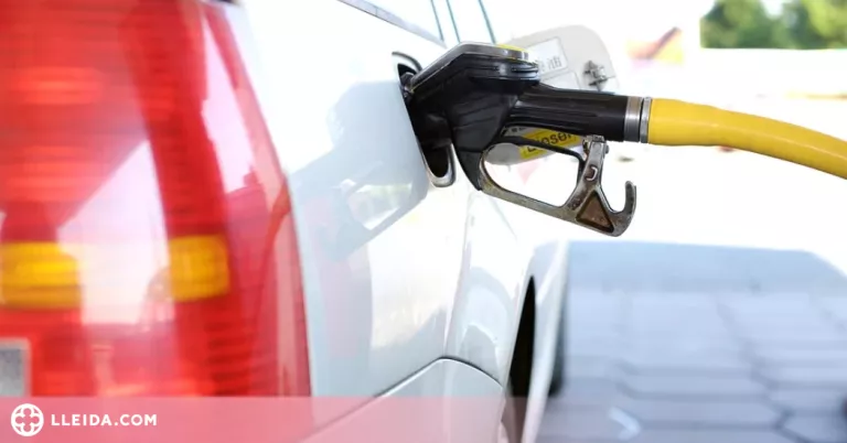 El preu del petroli supera els 110 dòlars després de 8 anys