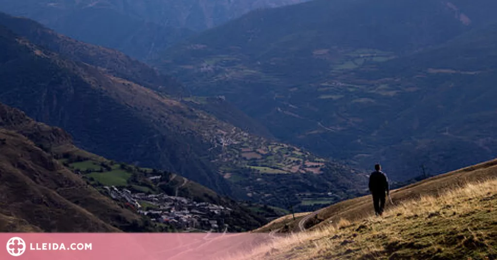 ⏯️ Uns 30 ramaders recullen les 1.200 vaques que han passat l'estiu a la muntanya de Llessui