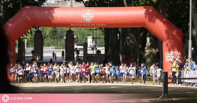 Més de 750 joves atletes de col·legis de Lleida corren la 22a Milla Urbana Escolar