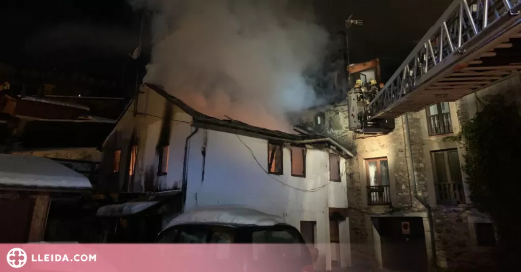 Un ferit greu en l'incendi d'una casa a la Cerdanya