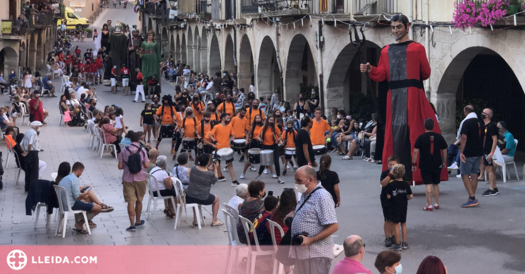 Colles geganteres, grallers i diables tornen per Festa Major a les Borges