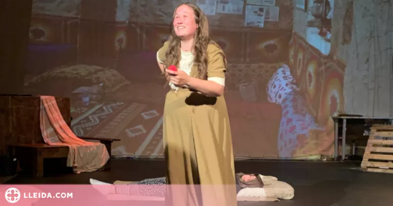 Alumnat d'Estudis Anglesos puja a l'escenari 'In flames'