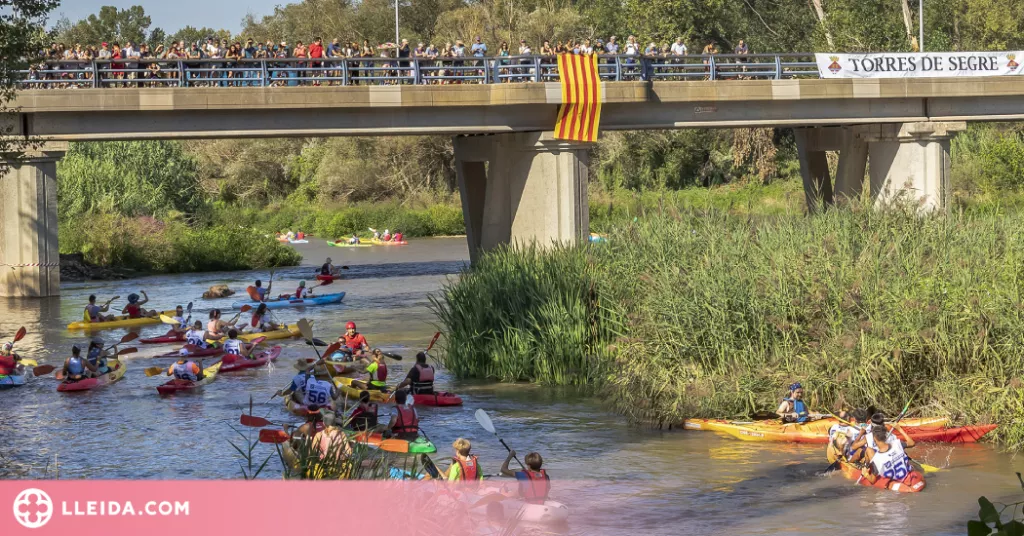 Uns 400 piragüistes participen en el 5è Descens del Segre