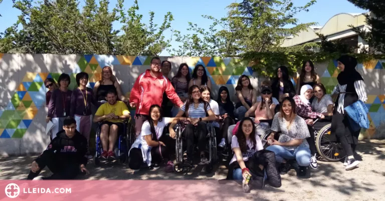 L'Assocació Alba i l'Escola Vedruna Tàrrega identifiquen problemes d'accessibilitat