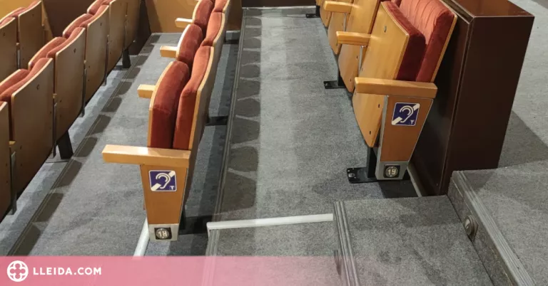 El Teatre de Balaguer instal·la un bucle magnètic per persones amb dificultats auditives