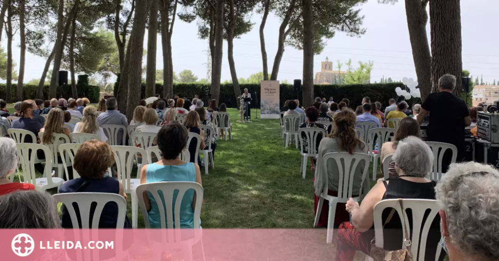 ‘Silencis amb llum’ a Balaguer per acomiadar les persones mortes durant la pandèmia