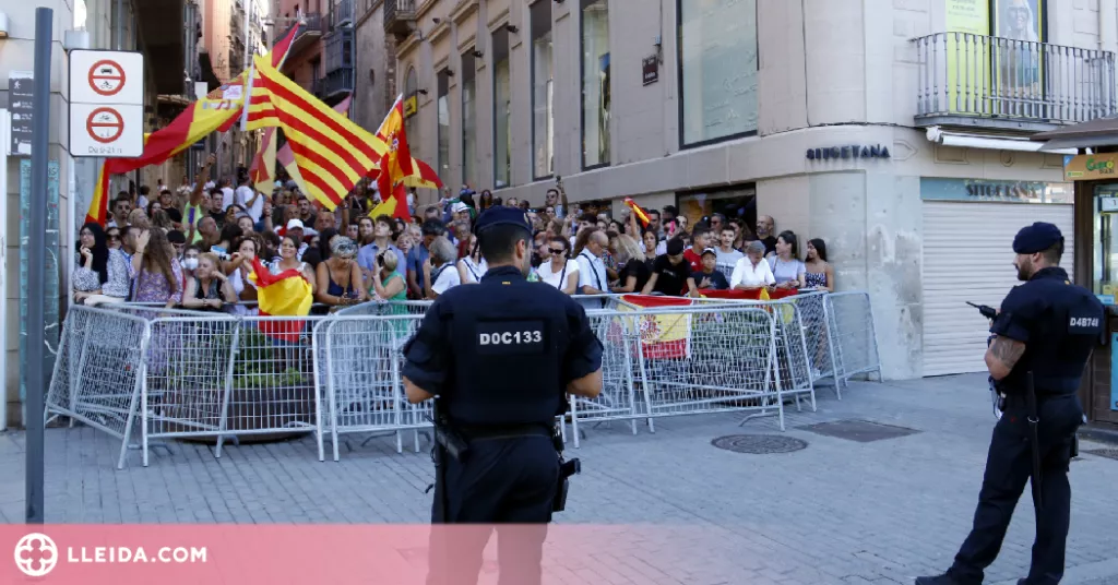 ⏯️ Protestes contra la reina Letizia en un acte contra el càncer a Lleida