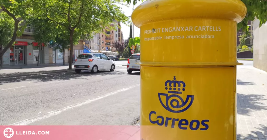 Les cartes enviades a Espanya es redueixen a la meitat en els últims anys