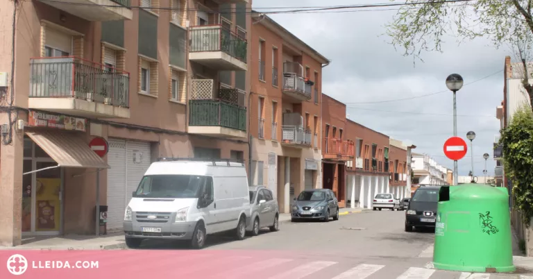 Canvis en la mobilitat de carrers a l'entorn de l'escola Josep Arques de Cervera
