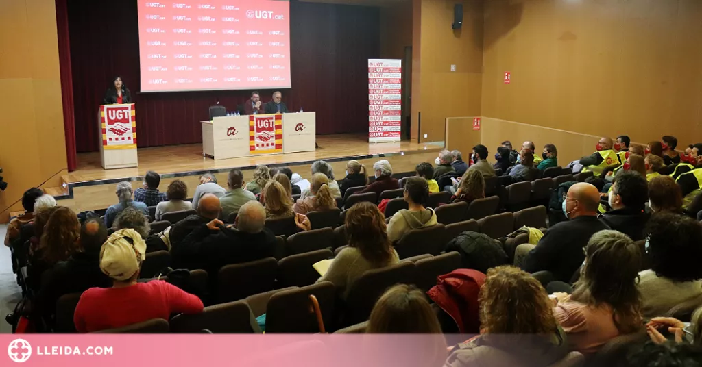 ⏯️ UGT recomana portar mascareta en els llocs de treball d'atenció al públic o a la gent gran