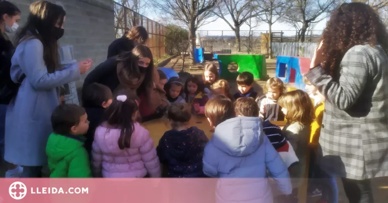 L'Escola Sant Jordi de Lleida estrena un pati científic creat per universitaris