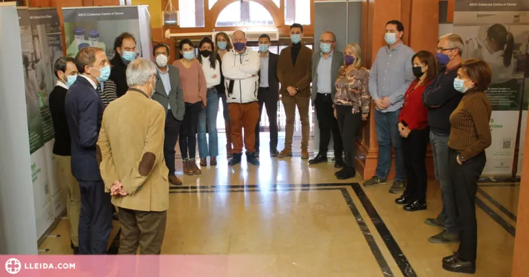 L'AECC Lleida exposa "50 anys canviant la història del Càncer"