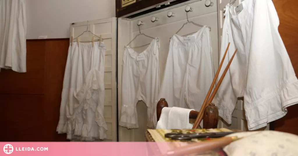 ⏯️ La Casa Canal de Mollerussa dona veu a les dones del segle XX amb la roba dels aixovars