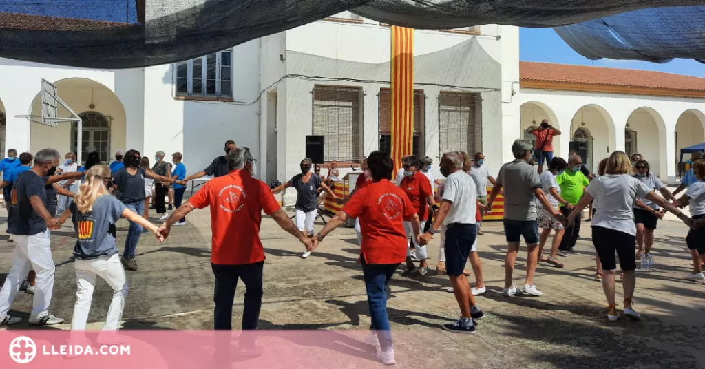 Almenar conclou la 16a Volta Comarcal-Sardanes a la Fresca