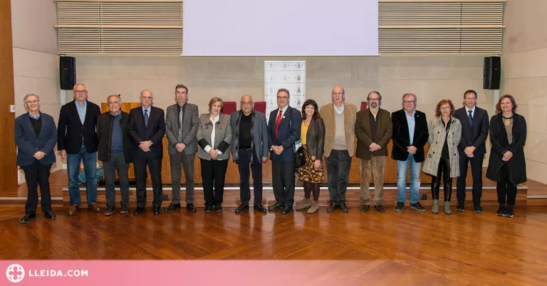 Els exrectors catalans reclamen universitats més professionalitzadores