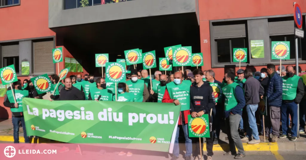 ⏯️ Unió de Pagesos aboca fems al Departament d'Acció Climàtica a Lleida