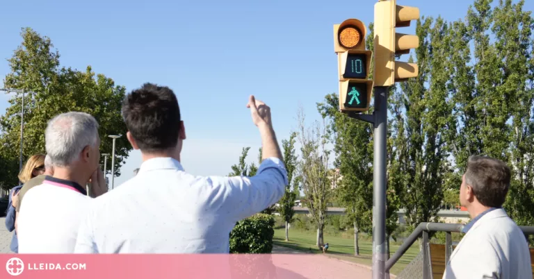 Lleida millora la seguretat viària en una setantena de semàfors