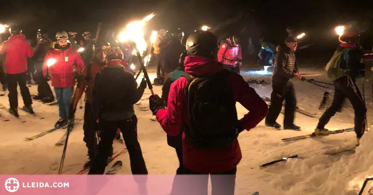 Baixada de torxes a Tavascan per acomiadar l'any i rebre el 2022