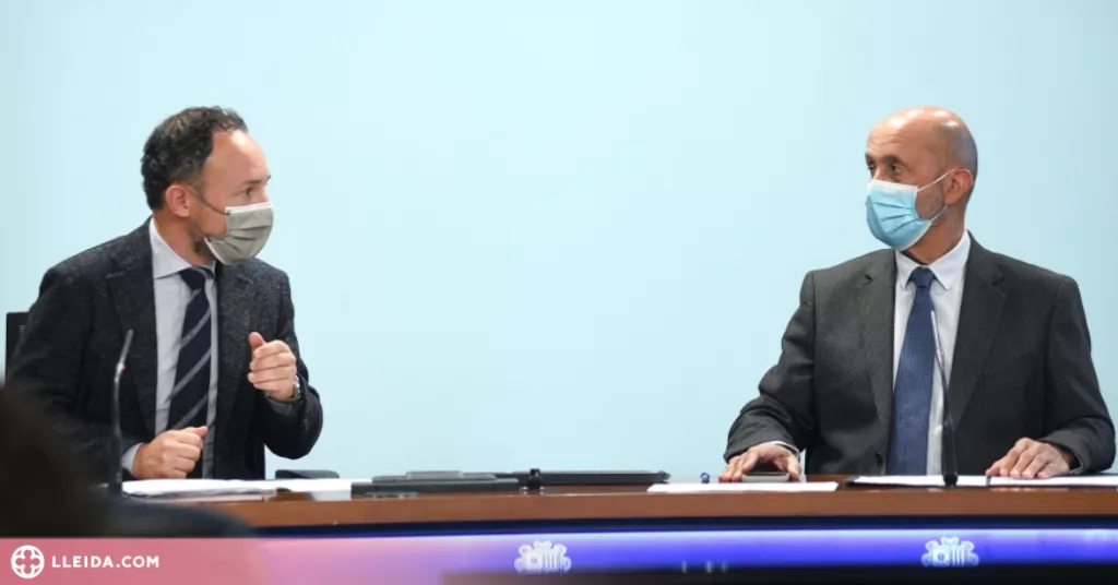 Andorra tanca l'oci nocturn i recupera la mascareta a l'exterior