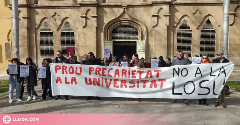 ⏯️ Sindicats, treballadors i alumnes protesten a la UdL contra la nova Llei d'Universitats