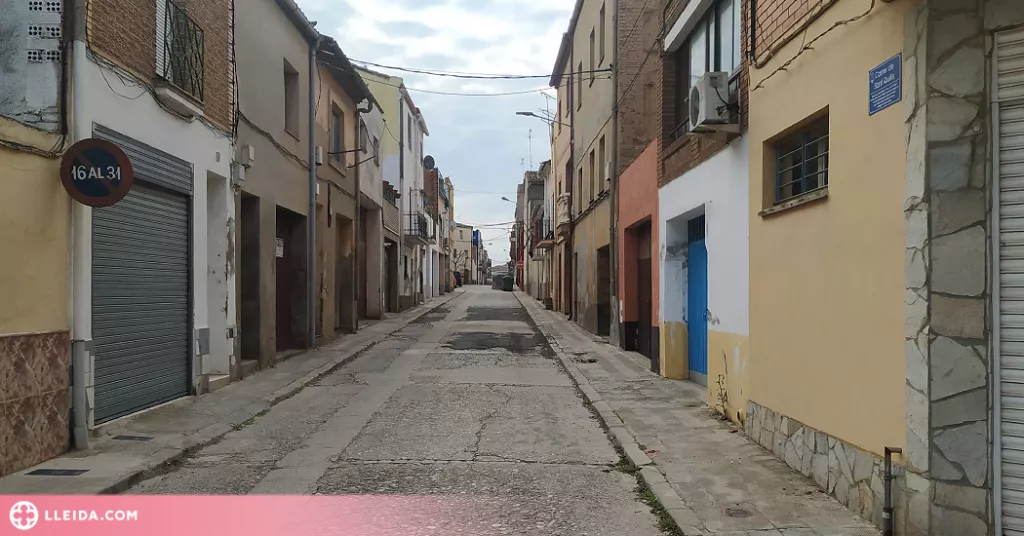 Almacelles elimina sots i esvorancs dels camins i carrers