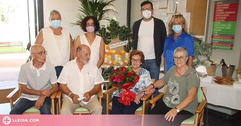 Medalla centenària per una veïna d'Almacelles