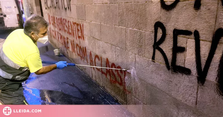Un home de 27 anys, suposat autor de les pintades a l'IEI