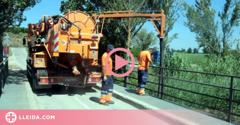 ⏯️ Continuen a Utxesa els treballs per retirar l'hidrocarbur vessat mentre s'investiga l'origen de l'abocament