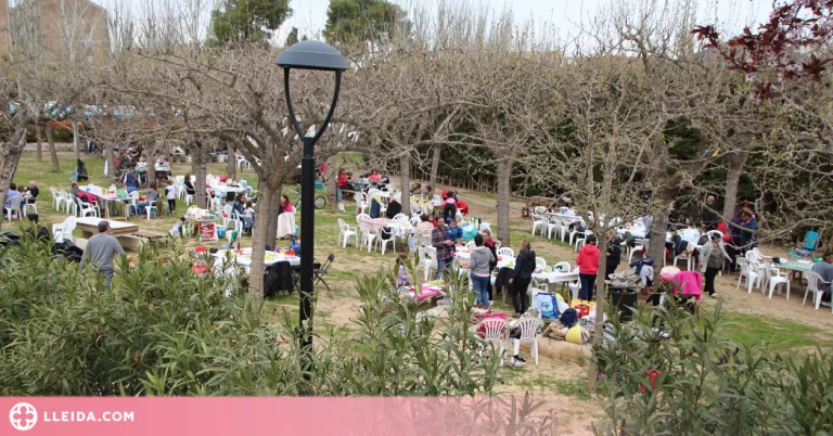 Almacelles obrirà la zona de pícnic de les piscines per a celebrar-hi la Mona
