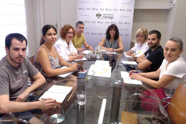 L’Ajuntament de Tàrrega suprimeix els aparcaments gratuïts que oferia als seus regidors i regidores