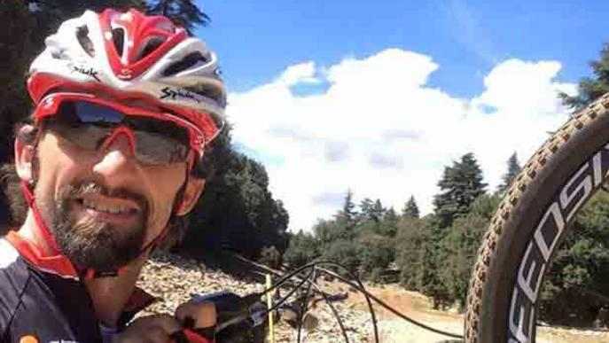 Sergi Escobar: "Fa ràbia que es pugui anar a comprar tabac però no puguis sortir a fer esport"