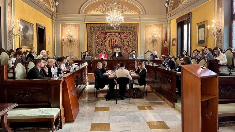 El PSC es queda sol votant en contra de retirar el recurs contra el Lleida CF